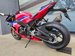2024 Honda CBR1000RR-R SP (FIREBLADE) ABS Red