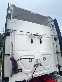 2024 Freightliner Cascadia 116 WHITE