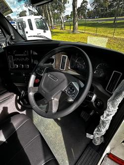 2024 Freightliner Cascadia 116 WHITE