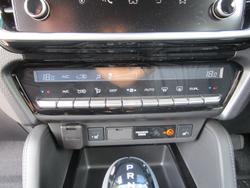 2025 Isuzu MU-X X-TERRAIN