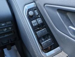 2022 Toyota
                Landcruiser VX