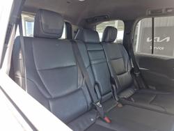 2022 Toyota
                Landcruiser VX