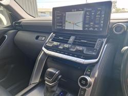 2022 Toyota
                Landcruiser VX