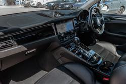 2023 Porsche Macan T