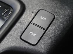 2023 Toyota Hilux SR