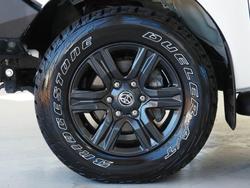 2023 Toyota Hilux SR