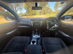 2020 Nissan Navara RX