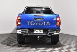 2022 Toyota Hilux SR5
