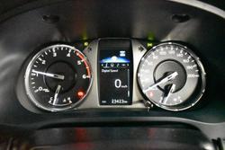 2022 Toyota Hilux SR5