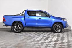 2022 Toyota Hilux SR5