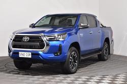 2022 Toyota Hilux SR5
