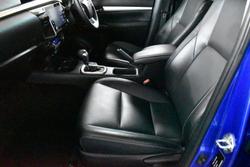 2022 Toyota Hilux SR5