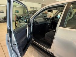 2021 Toyota Prado DSL WGN AT GX