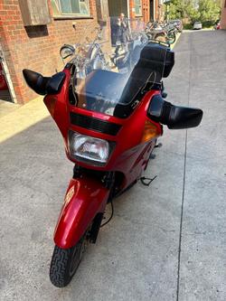 2000 Kawasaki
1000 GTR