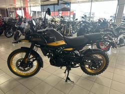 2024 Royal Enfield Himalayan 450 Himalayan Black