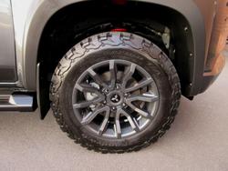 2023 Mitsubishi Triton Xtreme