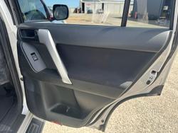 2015 Toyota
Landcruiser Prado GXL