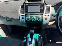 2015 Mitsubishi Challenger