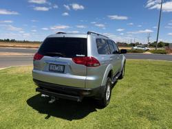 2015 Mitsubishi Challenger