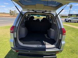 2015 Mitsubishi Challenger