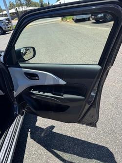 2025 Suzuki Swift Hybrid UZ Mineral Grey