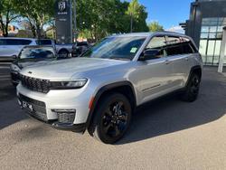 2022 Jeep Grand Cherokee Night Eagle