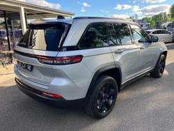 2022 Jeep Grand Cherokee Night Eagle