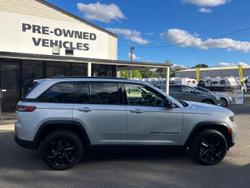 2022 Jeep Grand Cherokee Night Eagle