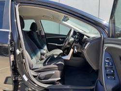 2013 Hyundai i30 Active GD Phantom Black