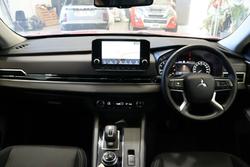 2023 Mitsubishi Outlander LS