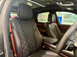 2025 Genesis
GV70 3.5T SIGNATURE SPORT