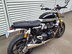 2025 Triumph Speed Twin 1200 RS Speed Twin Black