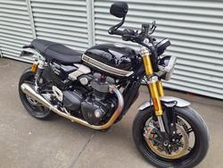 2025 Triumph Speed Twin 1200 RS Speed Twin Black