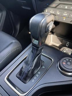 2022 Ford
Everest Sport