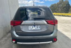 2016 Mitsubishi
Outlander LS