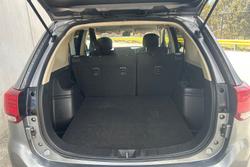 2016 Mitsubishi
Outlander LS