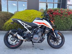KTM 390 Duke