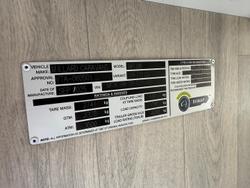 2025 Millard Mflow 19'11 Triple Bunk