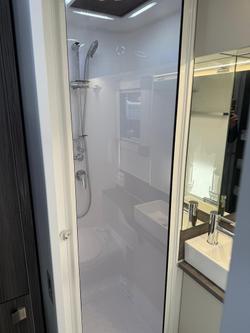 2025 Millard Mflow 19'11 Triple Bunk