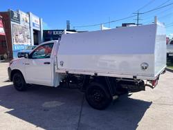 2016 Toyota Hilux Workmate TGN121R 4x2 Glacier White