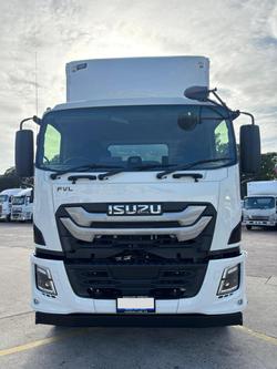 2025 Isuzu F Series FVL 260-300 AT R67