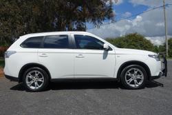 2014 Mitsubishi Outlander ES ZJ MY14.5 4X4 On Demand White