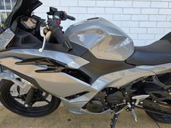 2025 Kawasaki NINJA 500 GREY