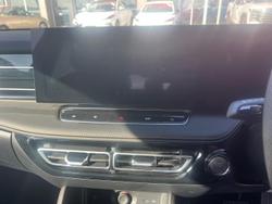 2025 MG HS Super Hybrid Essence