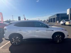 2025 MG HS Super Hybrid Essence