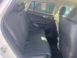 2025 MG HS Super Hybrid Essence