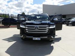 2023 Toyota Landcruiser Sahara ZX