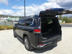 2023 Toyota Landcruiser Sahara ZX