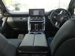 2023 Toyota Landcruiser Sahara ZX