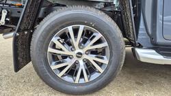 2025 Isuzu D-MAX LS-U